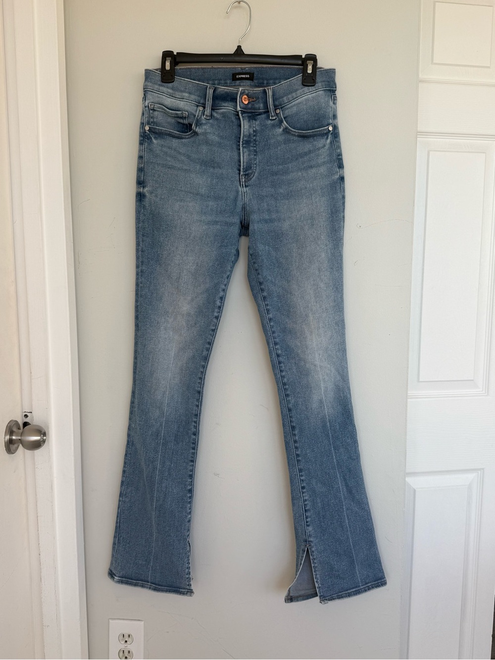 Express Skyscraper Mid Rise Flare Jeans Size 10R Stretch Slit Hem 32" Inseam